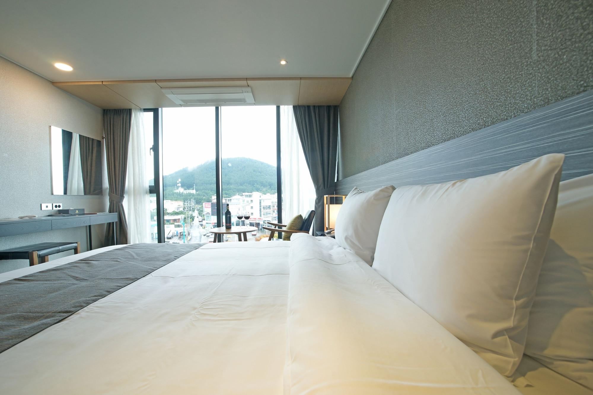 I-Jin Hotel Jeju Exterior foto